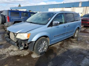 Chrysler Town & Country TOURING L 3.6L 6 2013