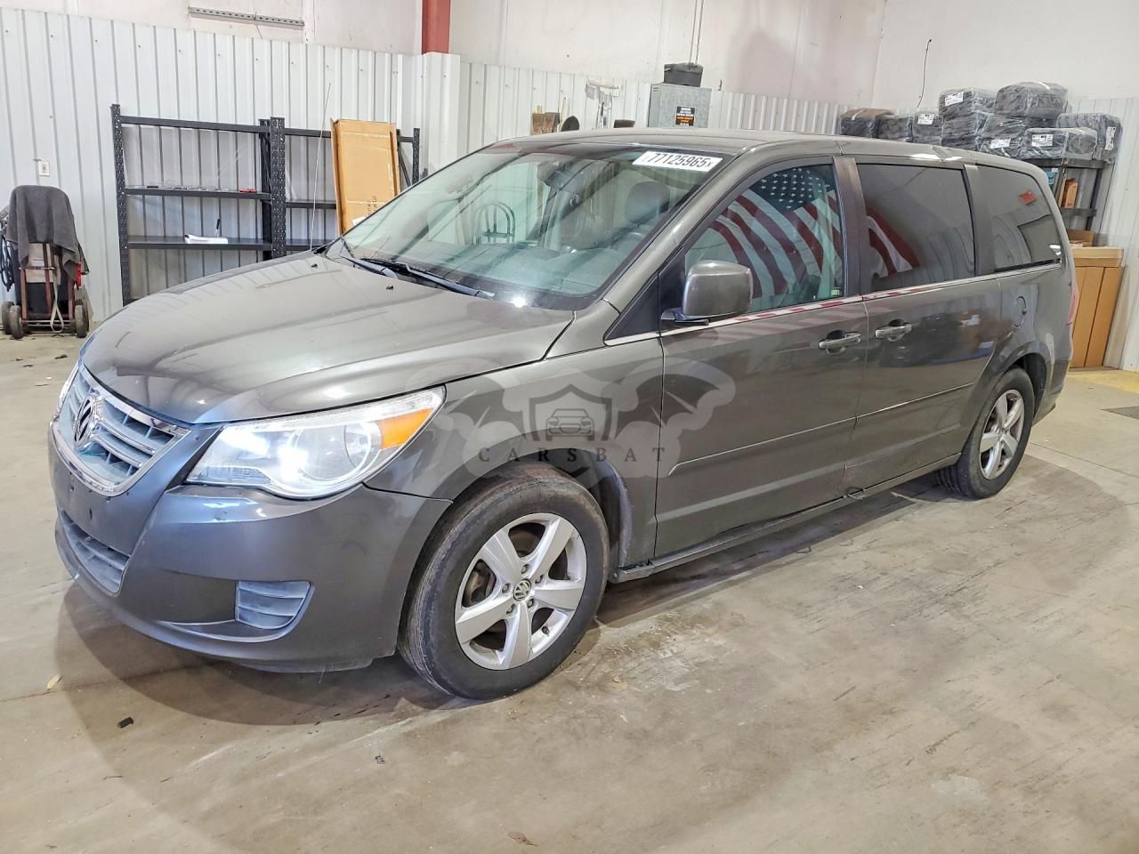 Volkswagen Routan SE 3.8L 6 2010