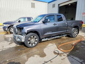Toyota Tundra DOUBLE CAB SR5 4.6L 8 2013