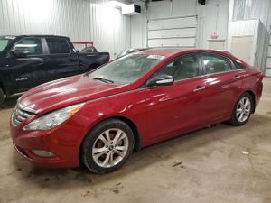 Hyundai Sonata SE 2.4L 4 2013