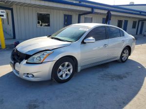 Nissan Altima BASE 2.5L 4 2011