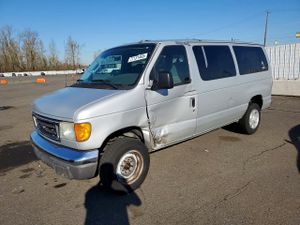 Ford Econoline E350 SUPER DUTY WAGON 5.4L 8 2006