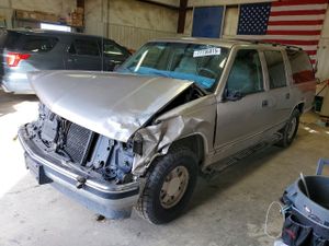 Chevrolet Suburban 5.7L 8 1999