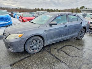 Toyota Camry BASE 2.5L 4 2010