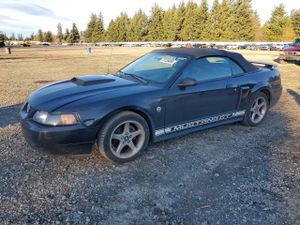 Ford Mustang GT 4.6L 8 2004