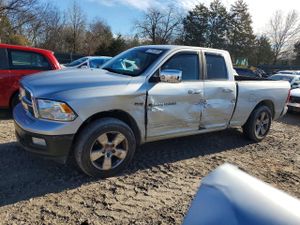 Dodge RAM SLT 5.7L 8 2012