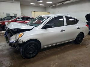 Nissan Versa S 1.6L 4 2012