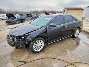 Toyota Camry SE 3.5L 6 2012