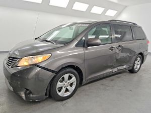 Toyota Sienna 3.5L 6 2012