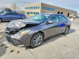 Toyota Camry LE 2.5L 4 2015