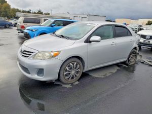 Toyota Corolla 1.8L 4 2013
