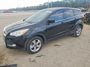 Ford Escape SE 2.5L 4 2015
