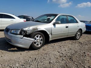 Toyota Camry CE 2.2L 4 2001