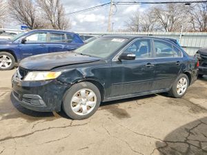 Kia Optima LX 2.4L 4 2010