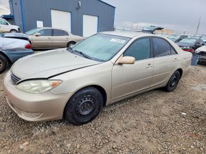 Toyota Camry LE 2.4L 4 2005