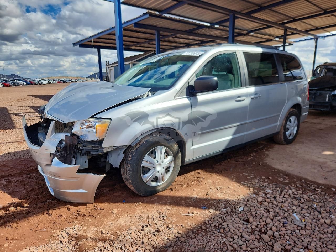 Chrysler Town & Country LX 3.3L 6 2010
