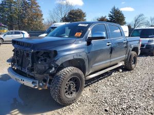 Toyota Tundra CREWMAX 1794 5.7L 8 2015