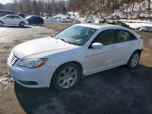 Chrysler 200 TOURING 2.4L 4 2012