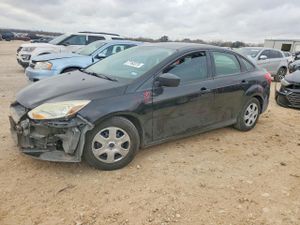 Ford Focus S 2.0L 4 2014