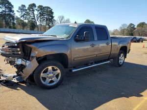 GMC Sierra K2500 SLT 6.6L 8 2013