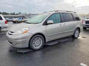 Toyota Sienna XLE 3.5L 6 2010