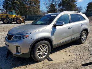 Kia Sorento LX 2.4L 4 2015