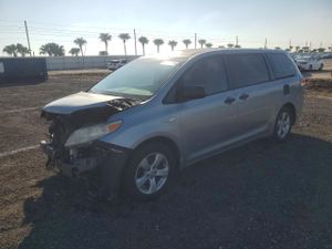 Toyota Sienna 3.5L 6 2013