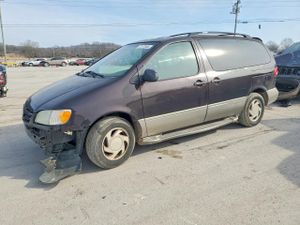 Toyota Sienna LE 3.0L 6 2002
