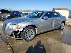 Chrysler 300C 5.7L 8 2011