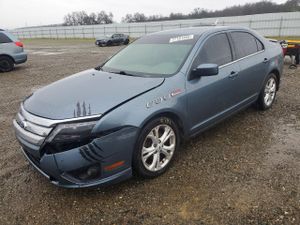 Ford Fusion SE 2.5L 4 2012