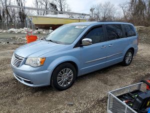Chrysler Town & Country TOURING L 3.6L 6 2013