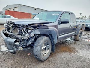 Toyota Tacoma 2.7L 4 2015