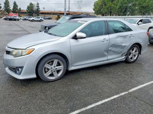 Toyota Camry BASE 2.5L 4 2012