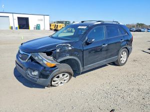 Kia Sorento LX 2.4L 4 2013