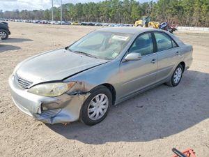 Toyota Camry LE 2.4L 4 2005