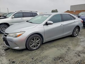 Toyota Camry LE 2.5L 4 2015