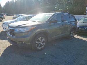 Toyota Highlander XLE 3.5L 6 2015