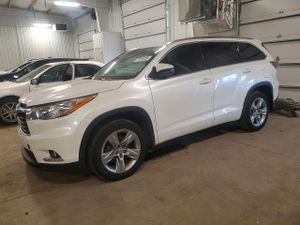 Toyota Highlander 3.5L 6 2015