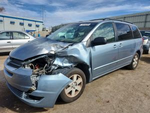 Toyota Sienna CE 3.3L 6 2004