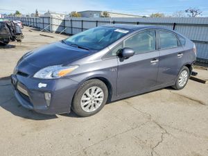 Toyota Prius 1.8L 4 2015