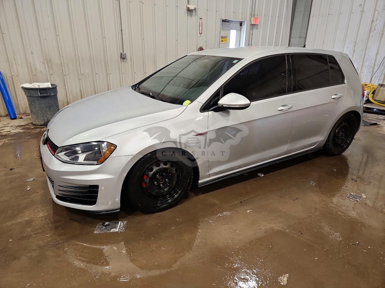 Volkswagen Golf 2L 4 2015