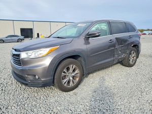 Toyota Highlander XLE 3.5L 6 2014