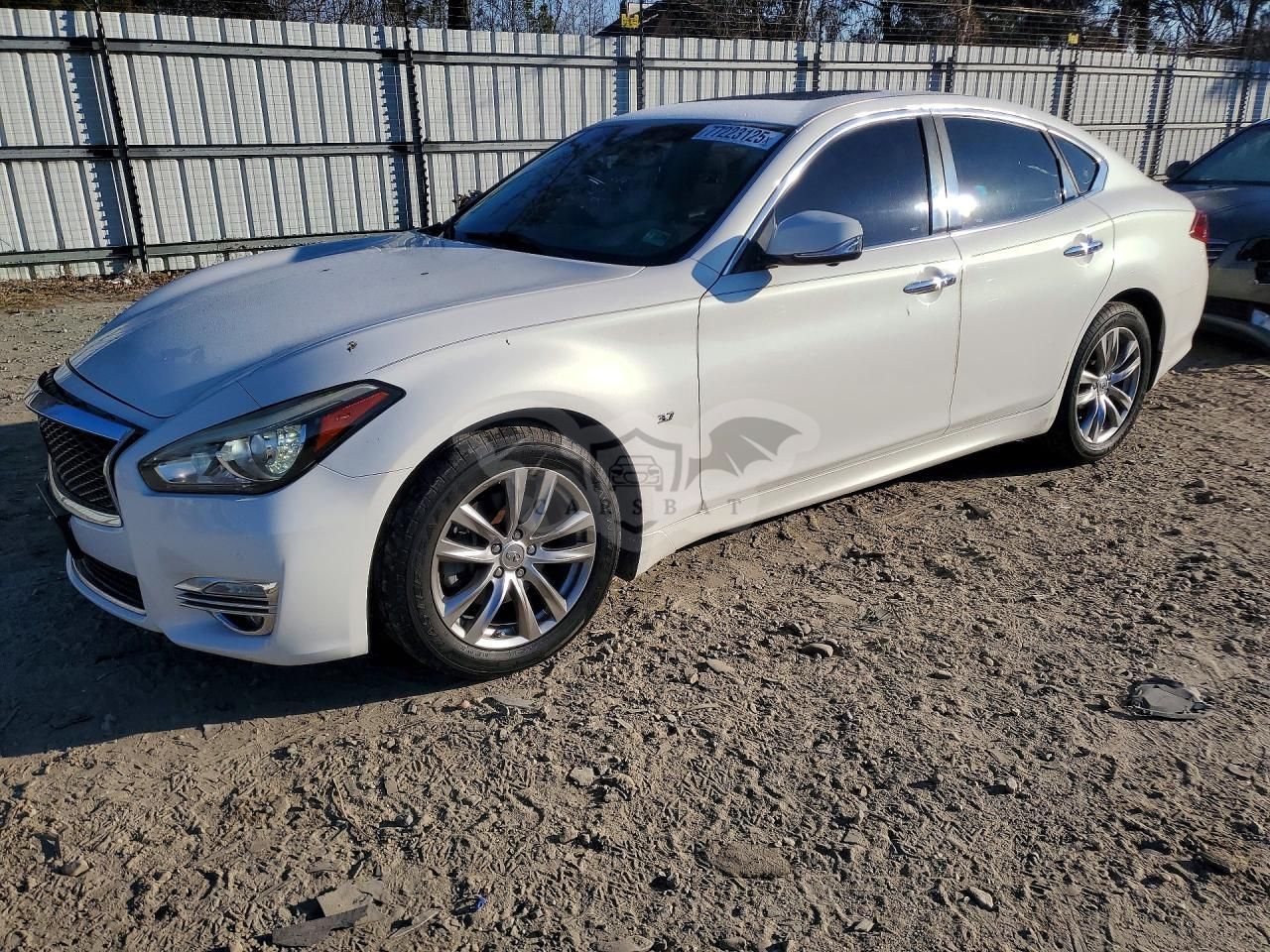 Infiniti Q70 3.7 3.7L 6 2015