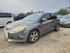 Ford Focus SE 2.0L 4 2014
