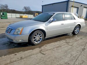 Cadillac DTS 4.6L 8 2011