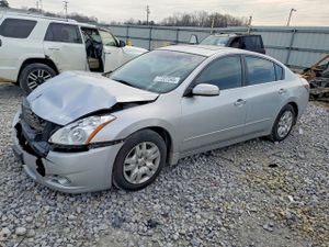 Nissan Altima BASE 2.5L 4 2010