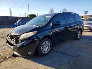 Toyota Sienna XLE 3.5L 6 2014