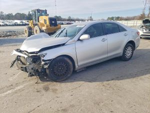 Toyota Camry BASE 2.5L 4 2010