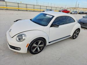 Volkswagen Beetle TURBO 2.0L 4 2012