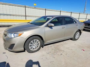 Toyota Camry L 2.5L 4 2014